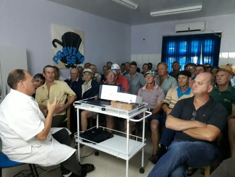 Cerca de 150 homens participaram de palestra
