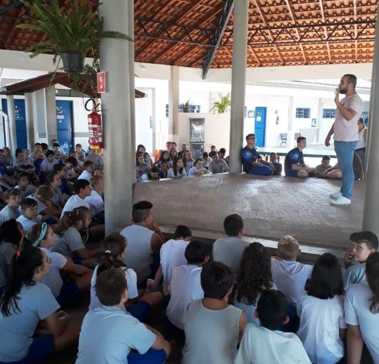 Comunidade escolar de Colinas recebe orientações sobre o Coronavírus