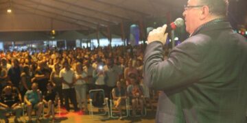 “Pedro Ernesto e o humor temperado” divertiram a comunidade estrelense no dia 25