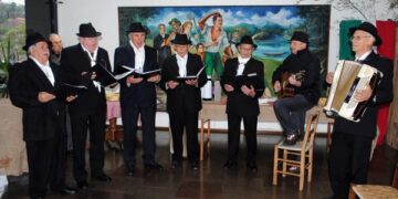 Apresentação de Grupo de Cantoria Italiana marca Collazzione