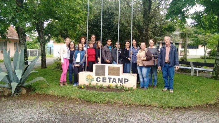 Colinenses visitam Centro de Treinamento em Nova Petrópolis