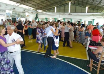 Sábado, dia 21, ocorre o terceiro baile de 2020 dos grupos da terceira idade