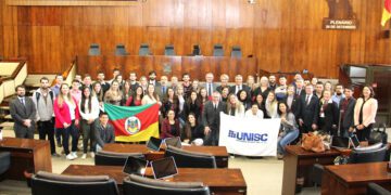 Curso de Direito da Unisc recebe homenagem da Assembleia Legislativa pelos 50 anos