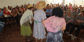 Com programação extensa, evento do Dia da Mulher reuniu cerca de 150 mulheres