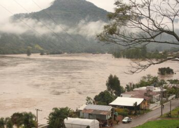 Município recebe autorização para abrir processo licitatório para reconstrução de casas