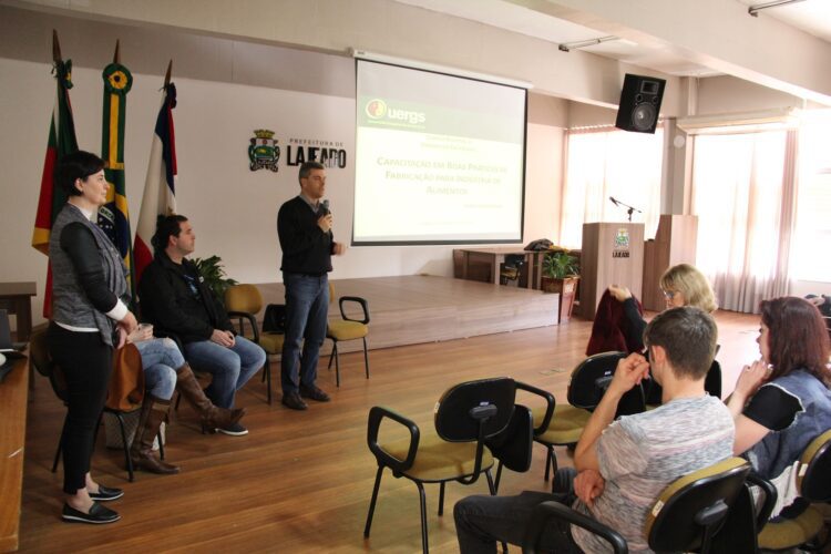 Vigilância Sanitária Municipal realiza o 4º Seminário de Segurança em Alimentos