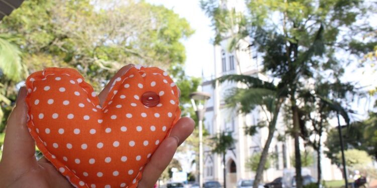 Museu convida comunidade a participar de oficinas na Praça Flores da Cunha