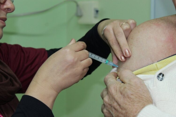 Posto de Saúde Central abre sábado para vacinação contra a Gripe