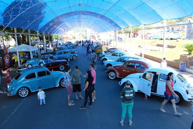 Encontro de Carros Antigos e Derivados tem aumento de 100% no número de inscritos