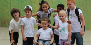 Seção de fotos para a campanha Volta às Aulas Solidário aconteceu na segunda-feira