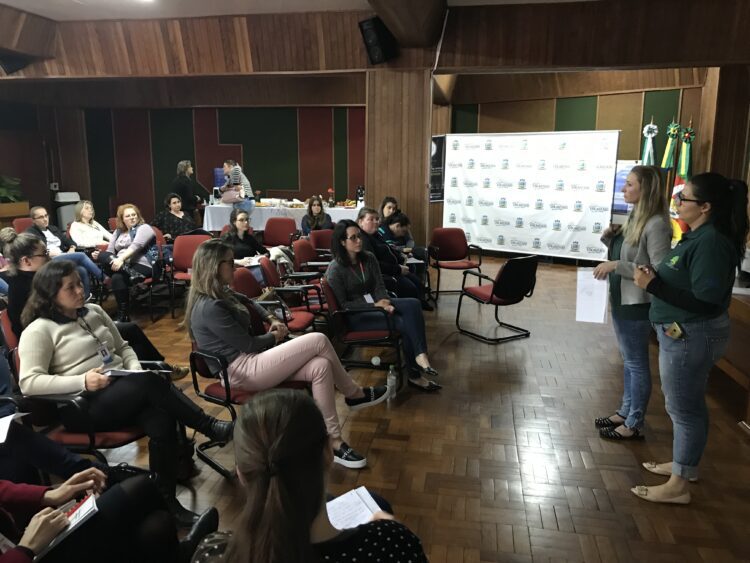 Profissionais da Educação receberam apoio técnico do Cecane/Ufrgs