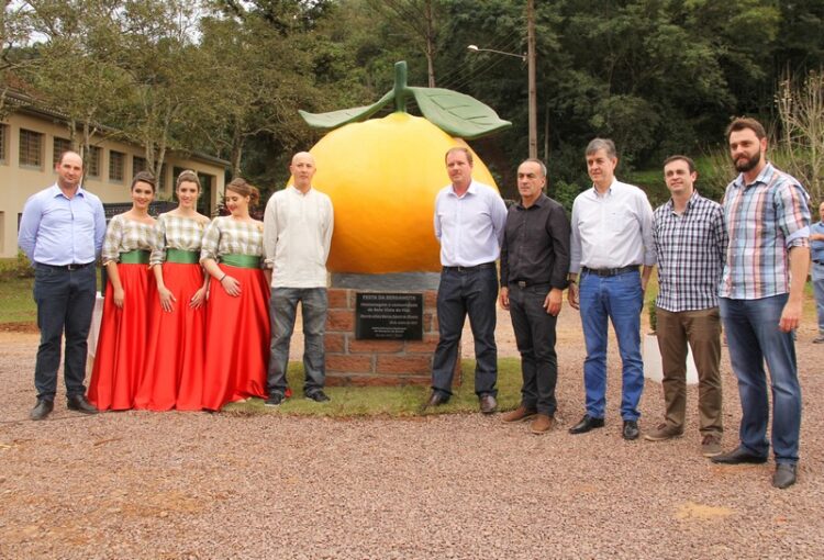 Mais de 1,6 mil pessoas visitam Festa da Bergamota