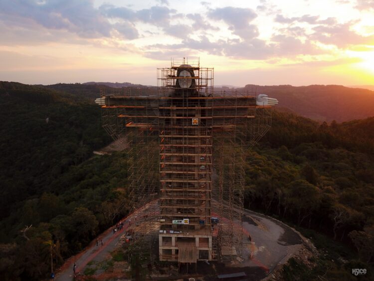 Obra do Cristo Protetor avança junto com o número de visitações