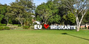 Imigrante inaugura Caminho Autoguiado