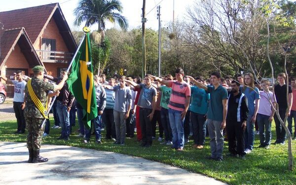 Cerimônia de Juramento à Bandeira acontece no dia 4 de novembro