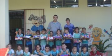 Alunos das escolas municipais celebraram a Páscoa