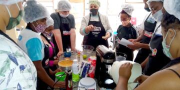 Cooperativa e Secretaria de Estado investem na capacitação de jovens para o empreendedorismo