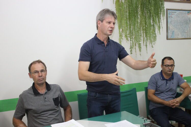 Prefeito esclarece dúvidas sobre o programa “Tudo em Dia”