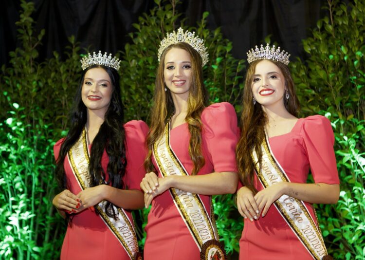Júlia, Gabriela e Giuliana são as novas soberanas de Vespasiano Corrêa