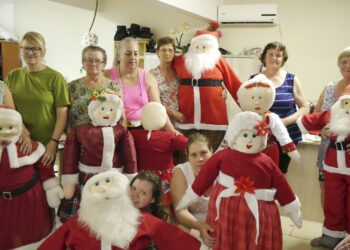 Oficinas na cidade e interior produzem decoração de Natal