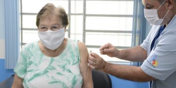 Fase I de vacinação de pessoas com comorbidades está em andamento
