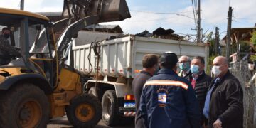 Mutirão contra a Dengue realiza ampla limpeza em bairro de Estrela