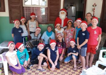 Natal Solidário visita idosos