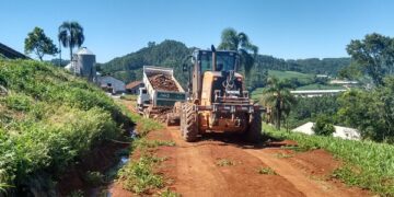 Propriedades rurais do interior passam por melhorias nos acessos