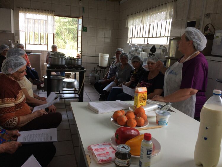 Oficina ensina receitas com derivados do leite