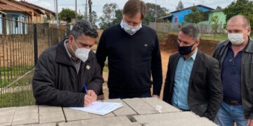 Ordem para pavimentação de rua é assinada em Taquari