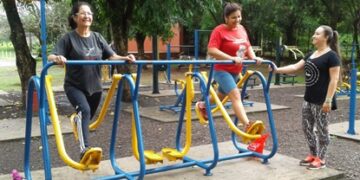 Orientadores já auxiliam nas atividades recreativas no Parque Pôr do Sol