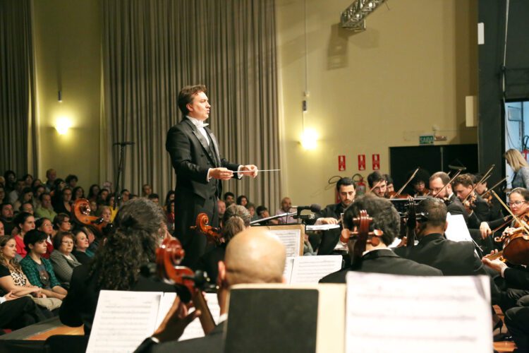 Concerto sinfônico marca os 25 anos da Unisc
