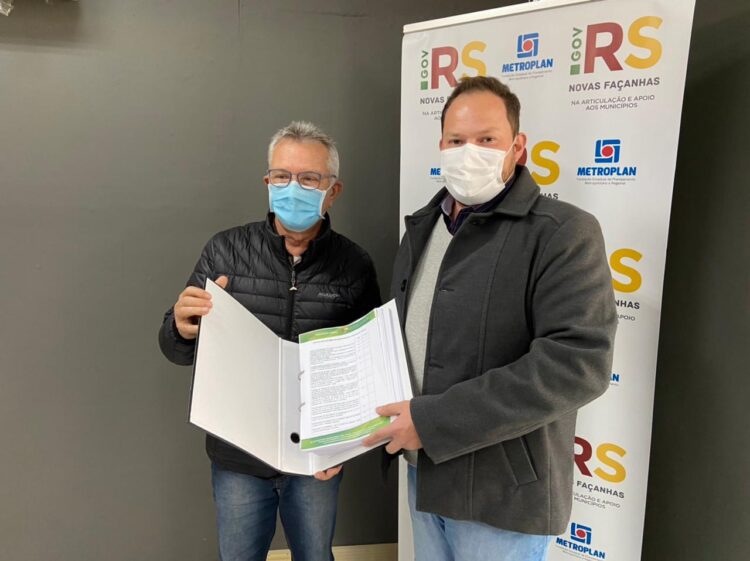 Prefeito protocola pedido de pavimentação da ERS-129 a ERS-431