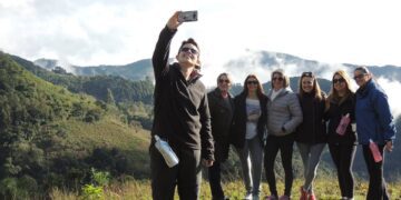 Trilha da Cascata do Moinho tem grande procura