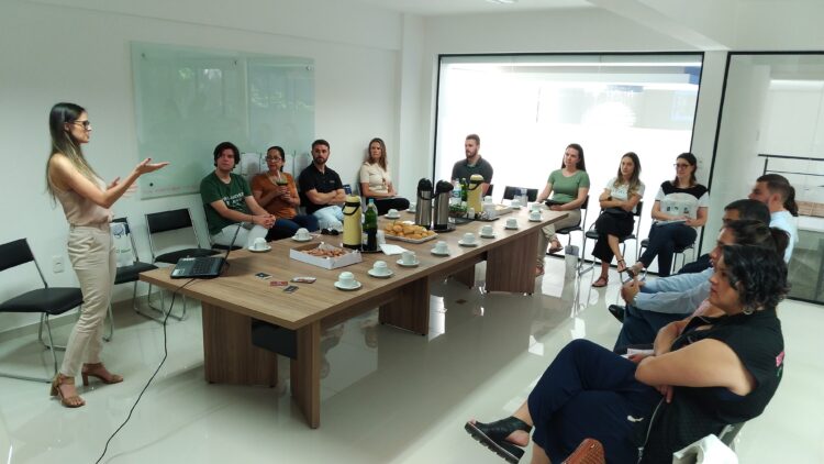 Café com novidades integra empreendedores locais