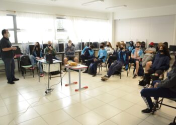 Prevenção ao uso de drogas pauta palestra para jovens