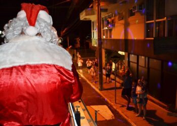 Um Sonho de Natal: o brilho do Natal invade as ruas de Teutônia