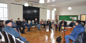 Regentes recebem curso de aperfeiçoamento para arranjos vocais