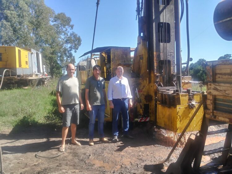 Novo poço artesiano soluciona falta de água