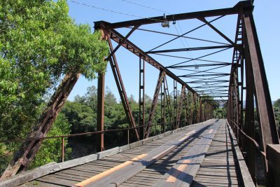 Tráfego será interrompido durante toda terça-feira para realização dos trabalhos (Foto: Rafael Scheeren Grün)