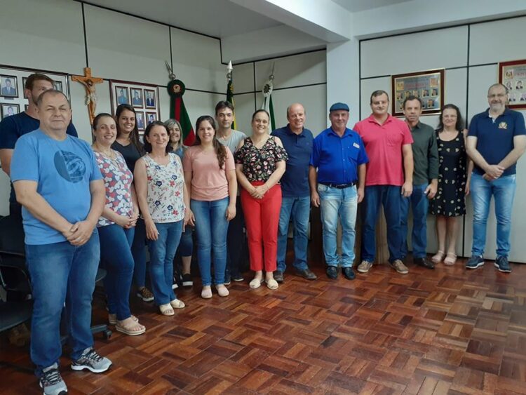 De férias Prefeito Marcos Antonio Martini transmite cargo ao Vice-prefeito