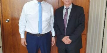 Deputado se compromete em liberar recursos para projeto de iluminação artística