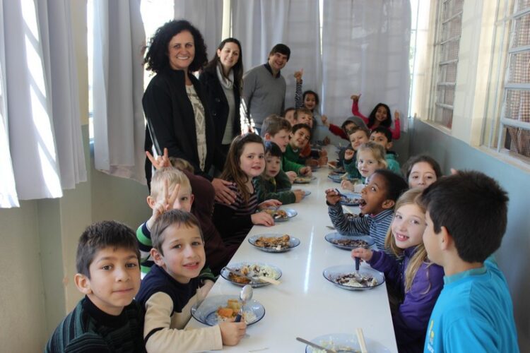 Município atende mais de 600 alunos em turno integral