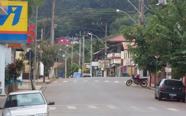 Bairros e localidades de Paverama recebem manutenção na iluminação pública