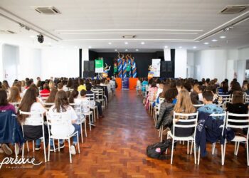 Projeto Tribos motiva estudantes a serem voluntários