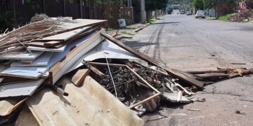 Acúmulo de resíduos sólidos nas vias públicas motiva Situação de Emergência