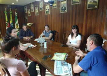 ACI.I/CDL se reúne com Prefeito pedindo abertura do comércio local