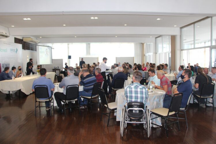 Concessão de rodovias estaduais pauta reunião-almoço da Cacis