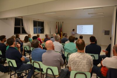Reunião plenária preparatória para a audiência pública final do PDPS foi realizada no dia 09 de outubro  (Foto: Paloma Driemeyer Valandro)
