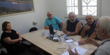 Encontro com empresas garante gratuidade no transporte a idosos